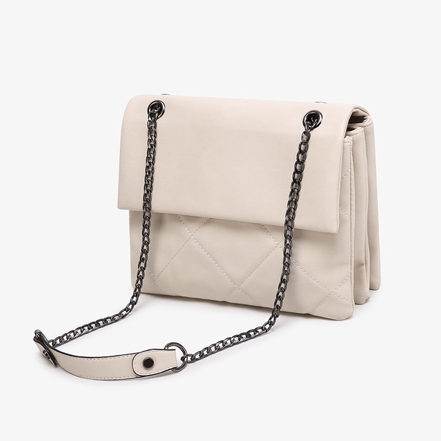LUXVOYANT™ Éclipse Chain Bag