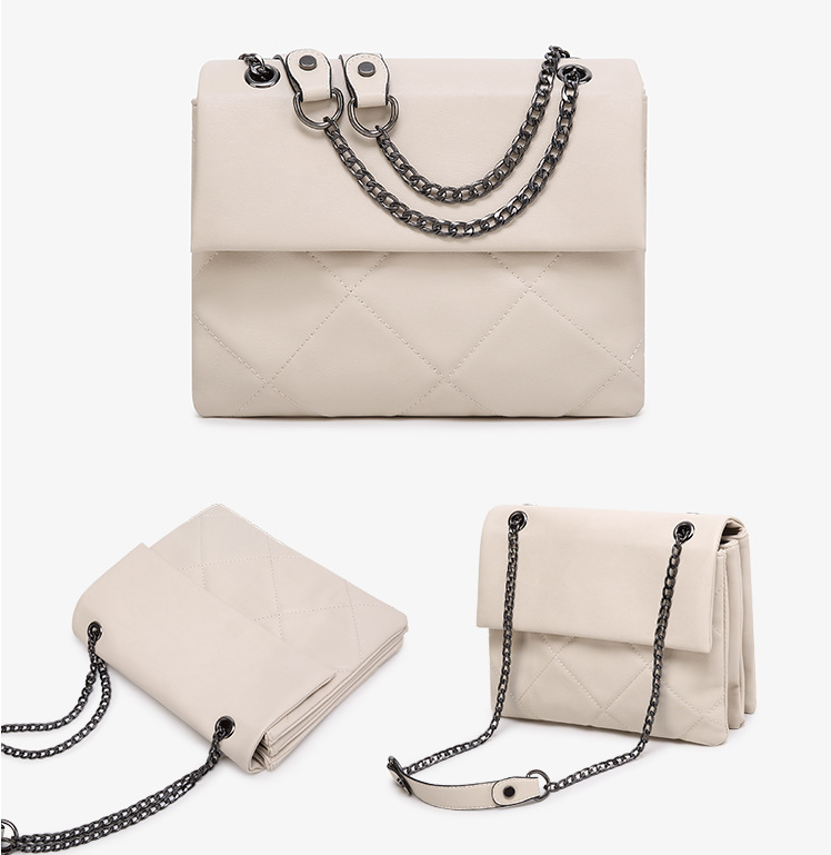 LUXVOYANT™ Éclipse Chain Bag